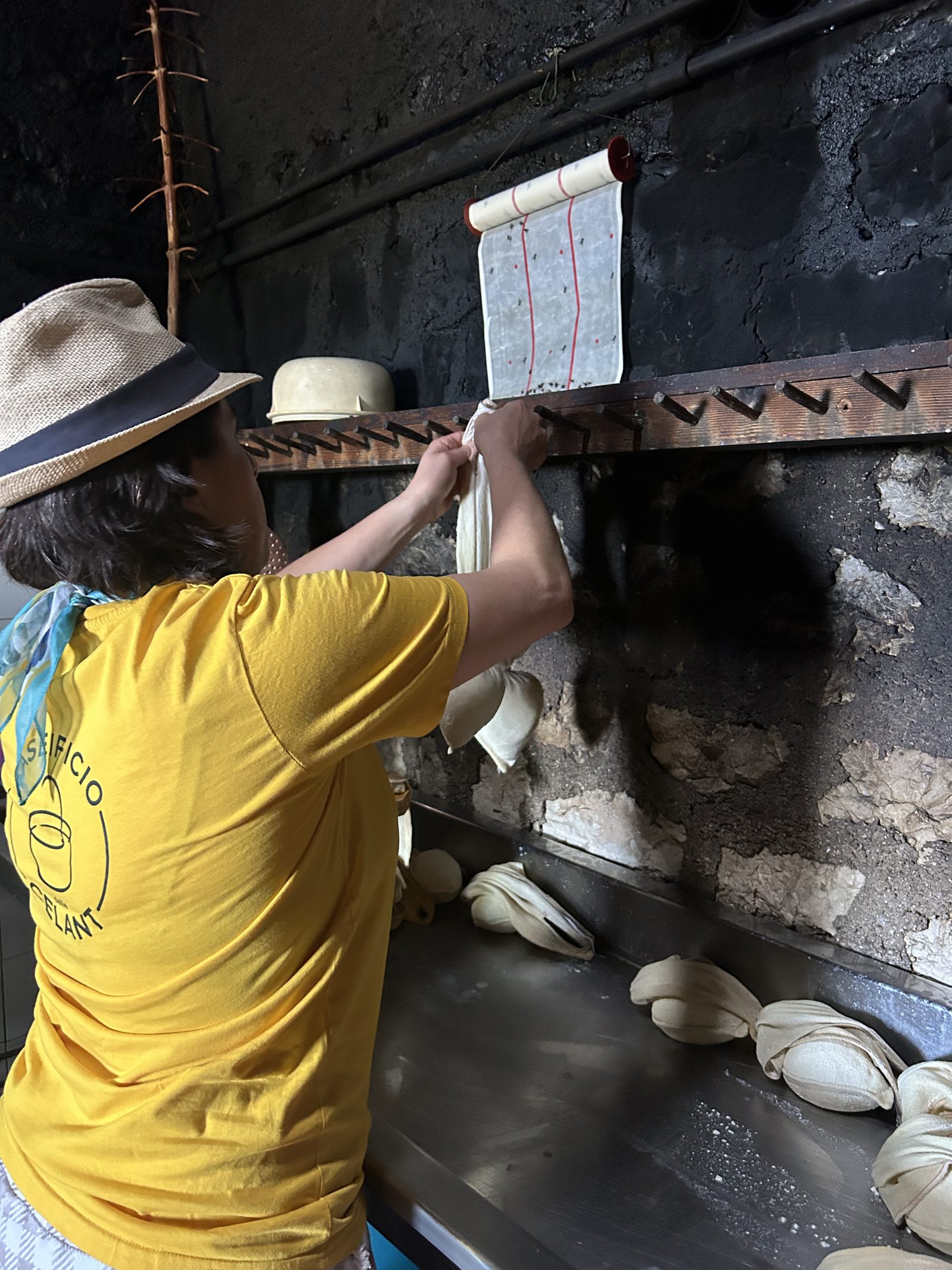 L’affumicatura della ricotta in malga, con il Caseificio Celant — immagine 2